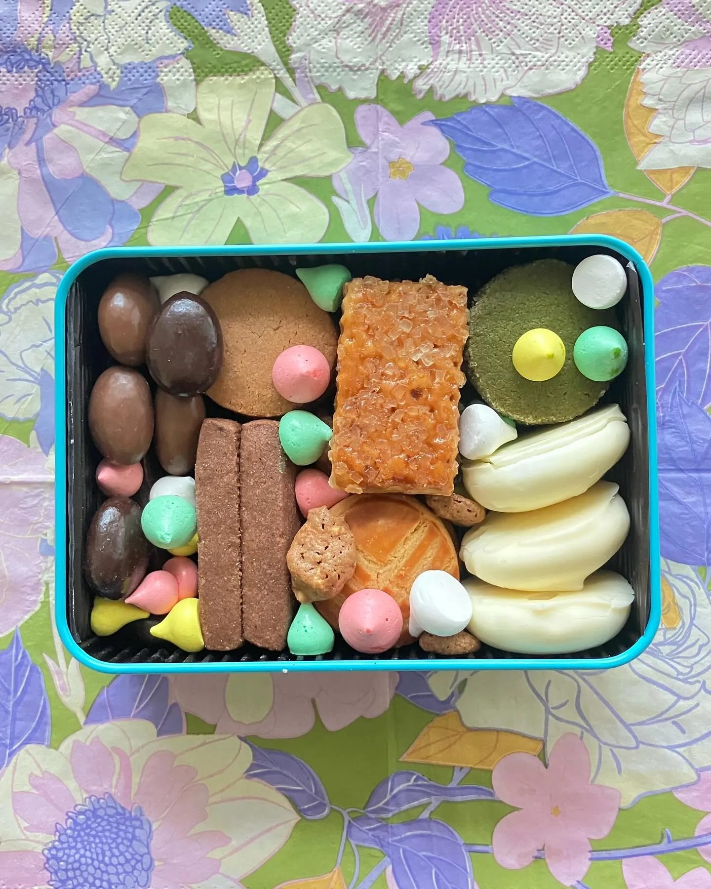 ニューオータニのクッキー頂きました❣️